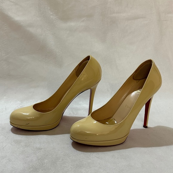 Christian  Louboutin Cream Patent Leather Pumps - Picture 5 of 8
